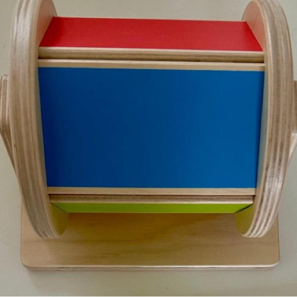 Lovevery infant color wheel from the Senser playkit